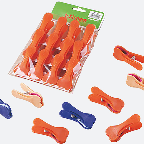 Monochromatic Plastic Clothes Pegs: A Stylish and Sustainable Choice