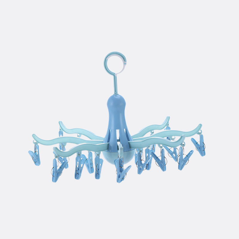 Underwear Plastic Hanger Is Very Practical