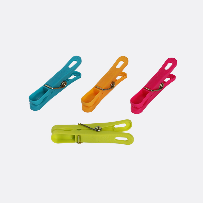 PLASTIC CLOTHES PEGS-1150